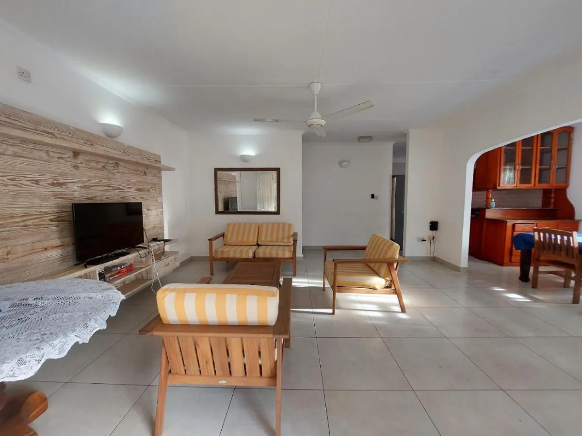 Beau Vallon Villa Self Catering With Pool
