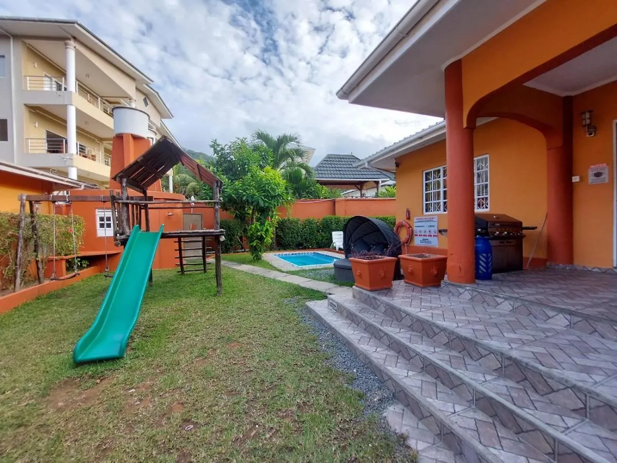 Beau Vallon Villa Self Catering With Pool Seychellen