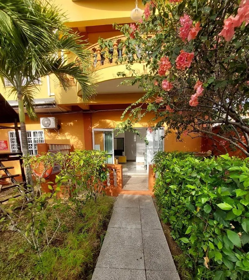 Beau Vallon Villa Self Catering With Pool  Beau Vallon (Mahe)